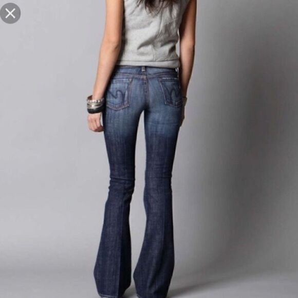 Citizens of Humanity Ingrid Low Waist Flare Jeans - Picture 2 of 10